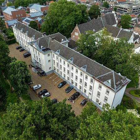 Grand Hotel Karel V Utrecht Bagian luar foto Aerial view of the complex